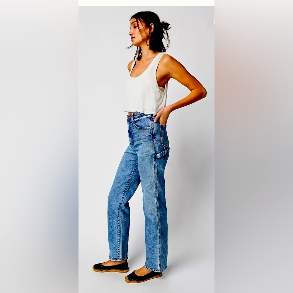 Wrangler Mom Relaxed Carpenter Jeans